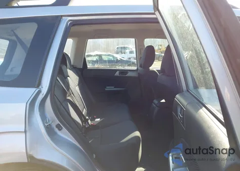 2013 Subaru Forester 2.5X из США, поврежденный, VIN JF2SHABC0DH413768